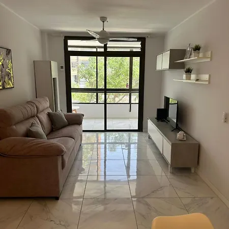 Altemar, Two Bedrooms Americas Appartement